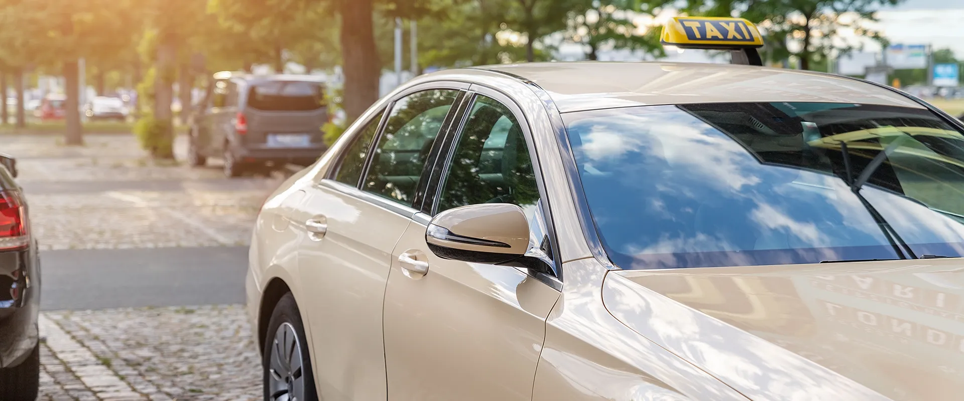 abstrakter Hintergrund mit Rechtecken in grün